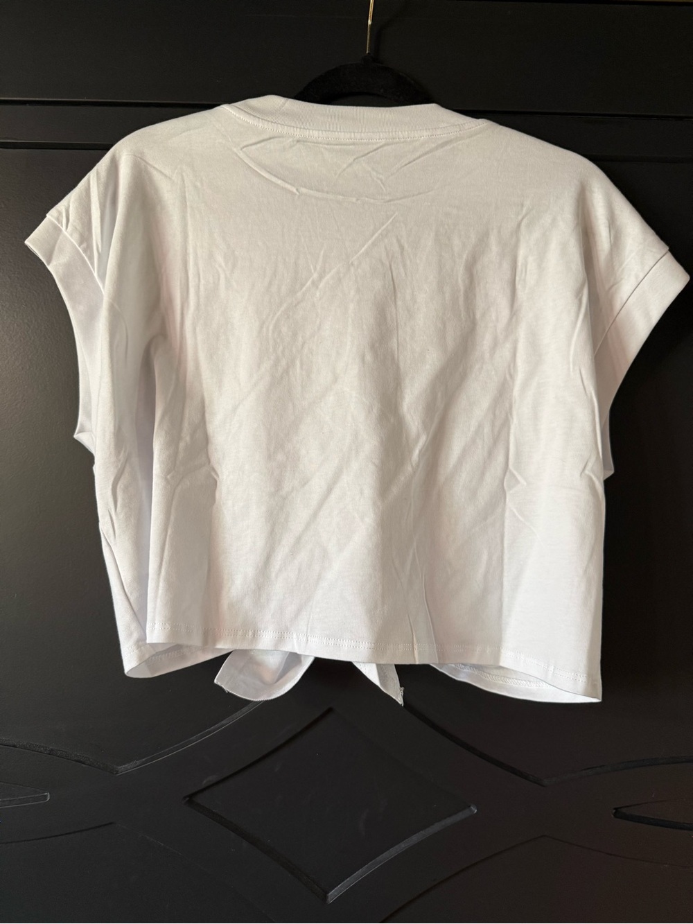White Knot-Front Short Sleeve Top - Women O/S fits most - Picture 3 of 3
